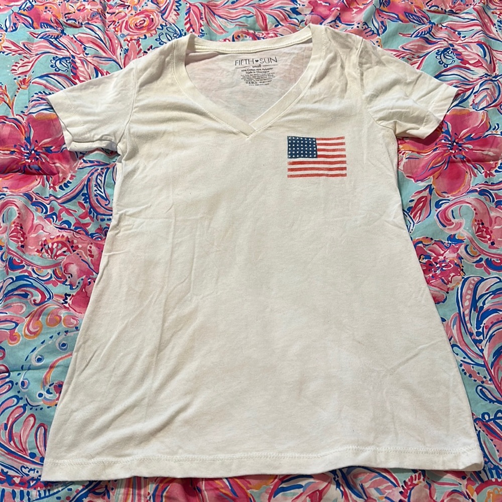 White V Neck Short Sleeve Tee American Flag Size Small